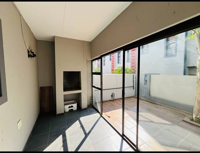 3 BEDROOM APARTMENT FOR SALE IN HONEYDEW GROVE